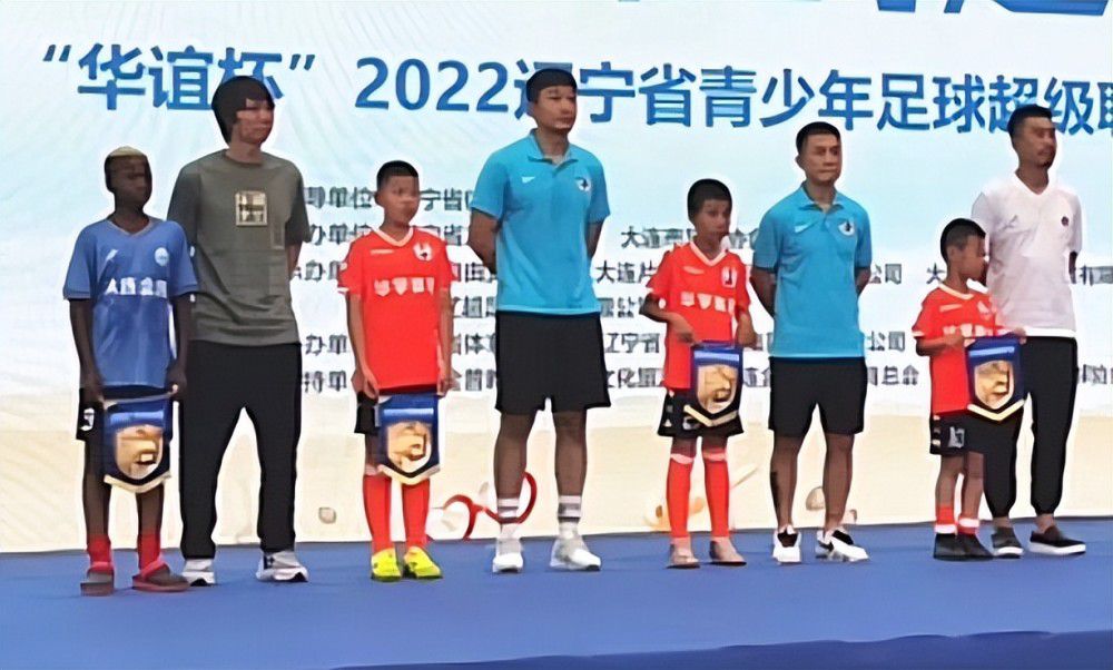 克里斯坦特在2018年加盟罗马，今夏他已经和罗马续约至2027年。